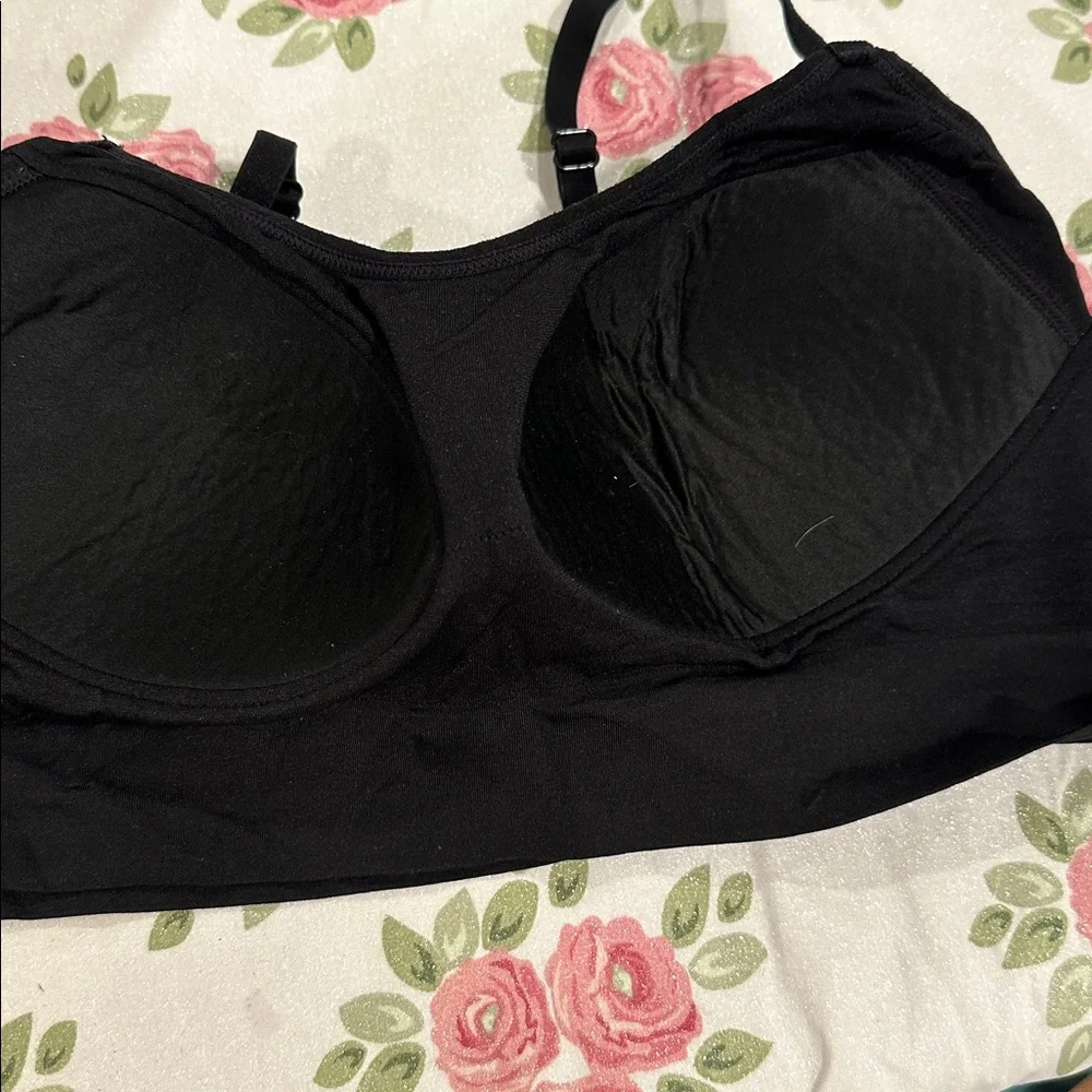 Gilligan OMalley Bralette‎ Bra Sz Medium Black Wireless Lined  Pullover Seamless